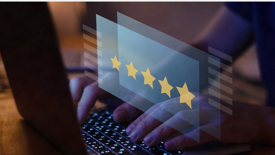 Customer Reviews Person managing to have a 5-star reviews